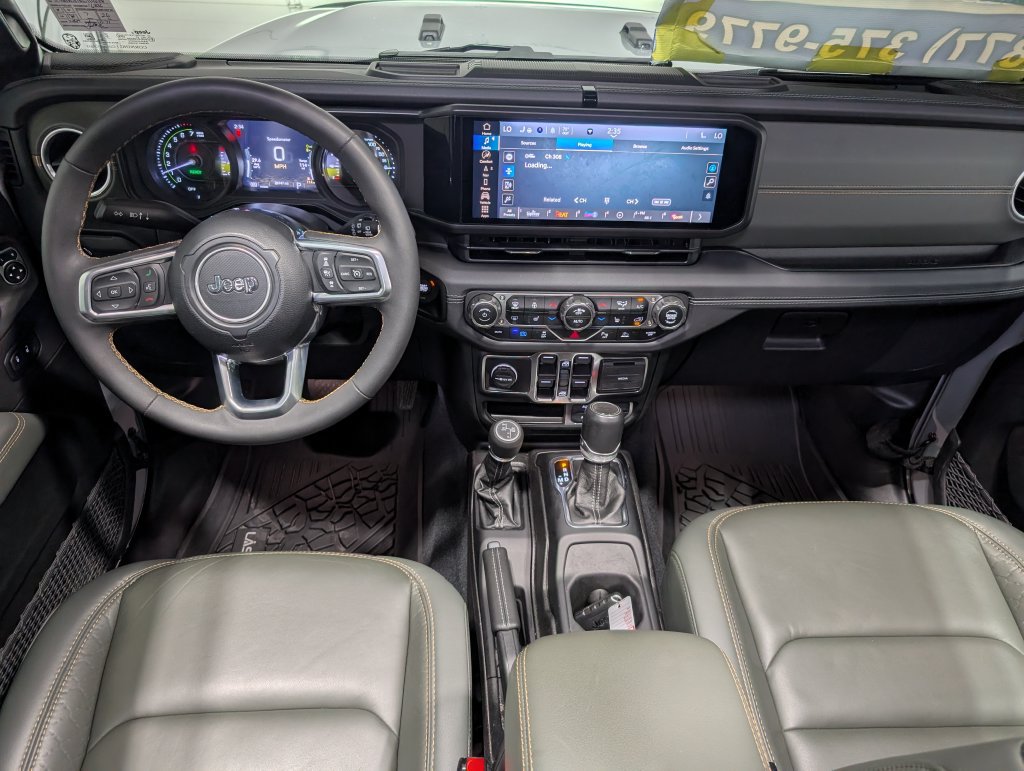 Used 2024 Jeep Wrangler High Altitude AWD/4WD image 11