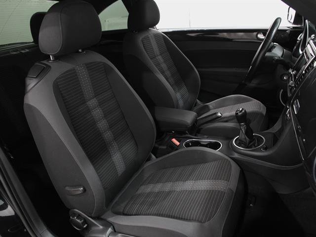 Used 2013 Volkswagen Beetle 2.0T image 13