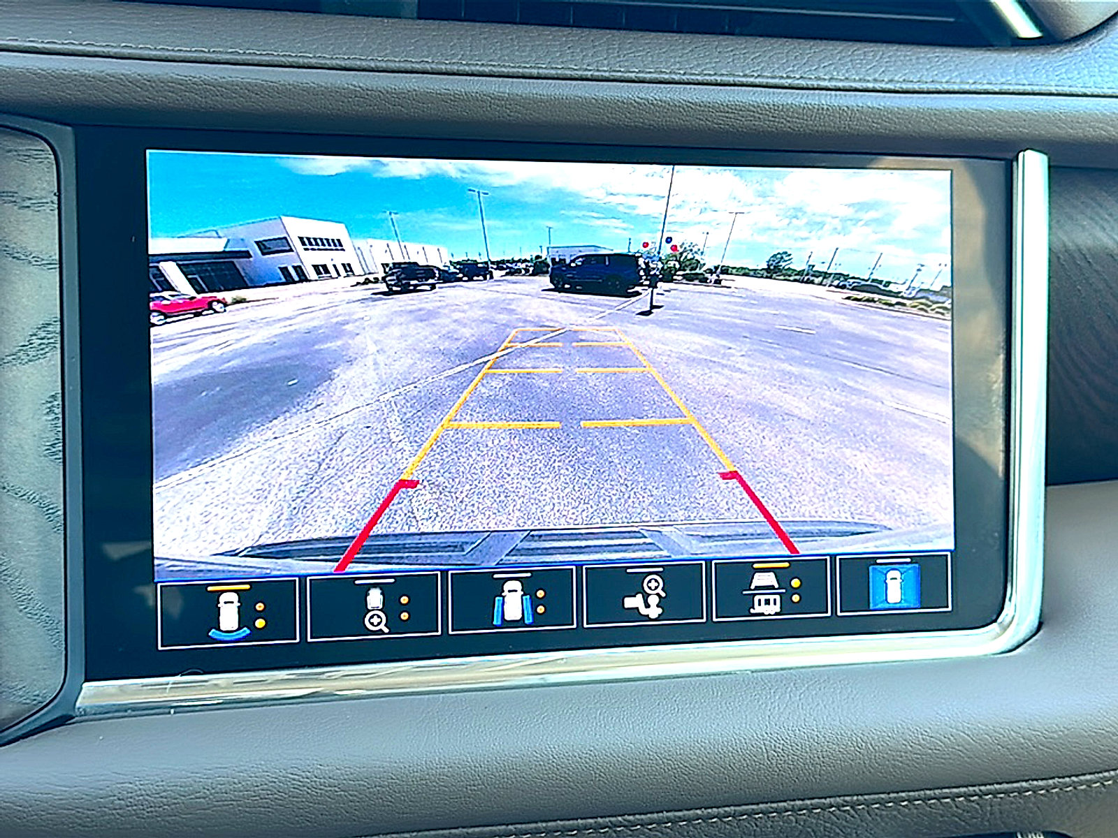 Used 2021 GMC Yukon Denali w/ Denali Ultimate Package image 36