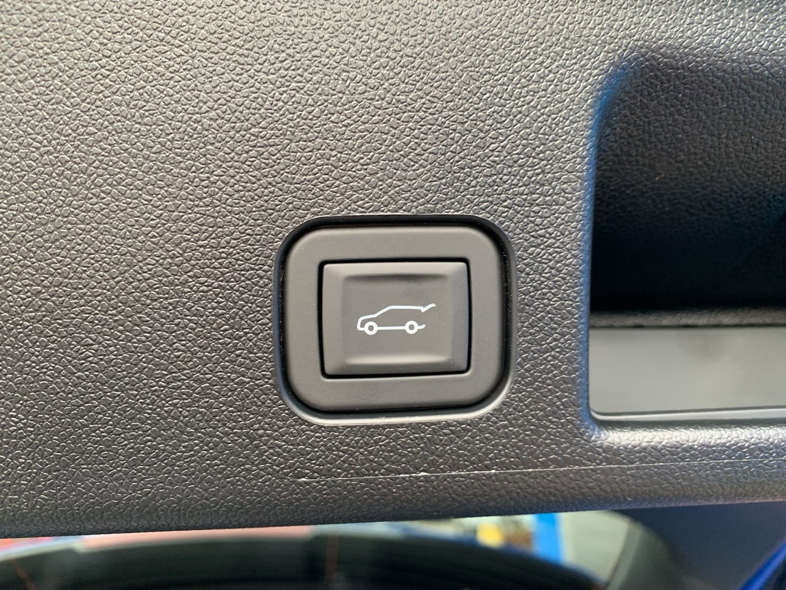 New 2026 Chevrolet Equinox EV LT image 13