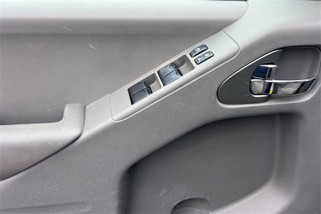 Used 2015 Nissan Frontier SV w/ SV Value Truck Package image 11