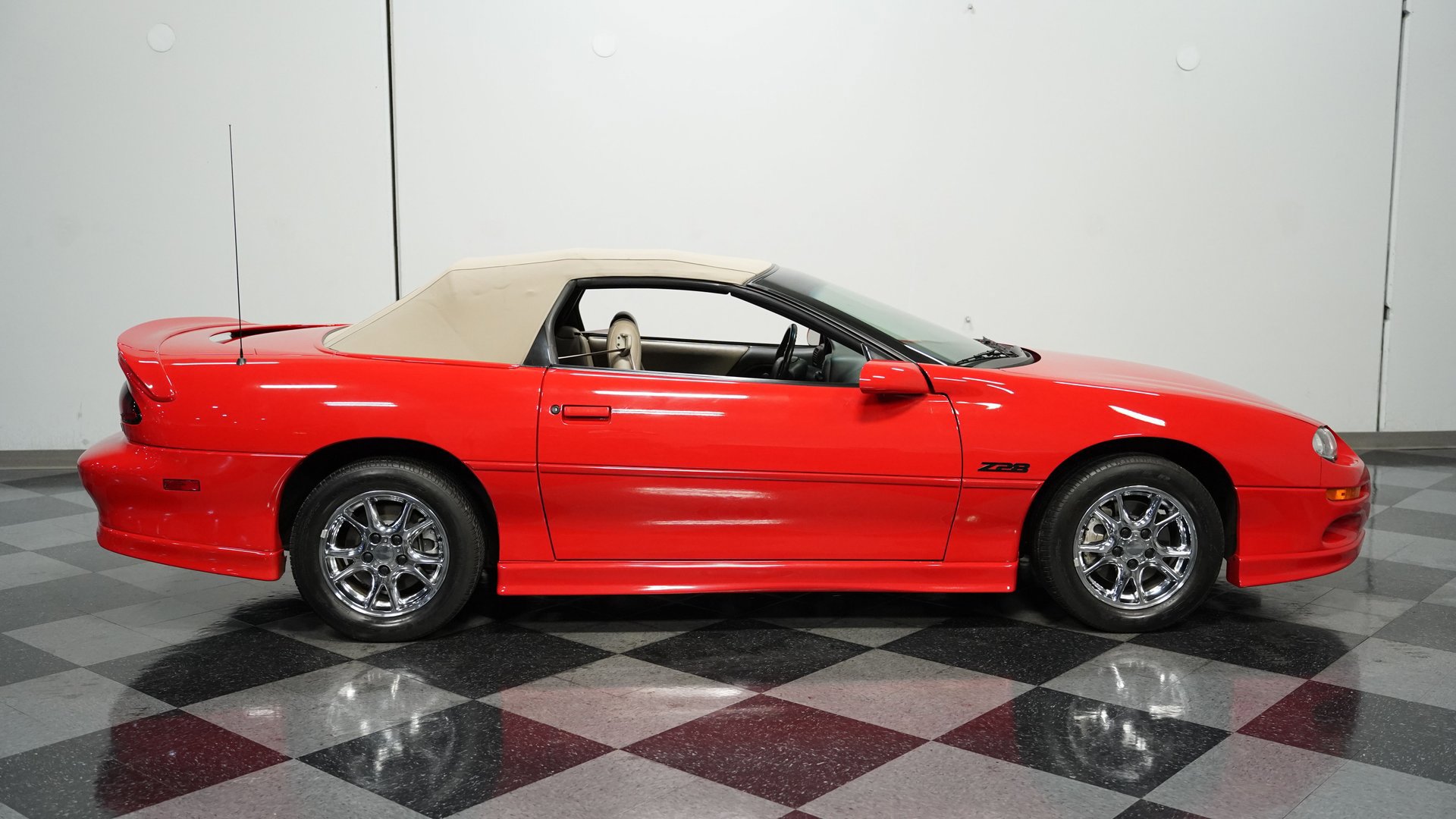 Used 2002 Chevrolet Camaro Z28 w/ Sport Appearance Pkg image 11