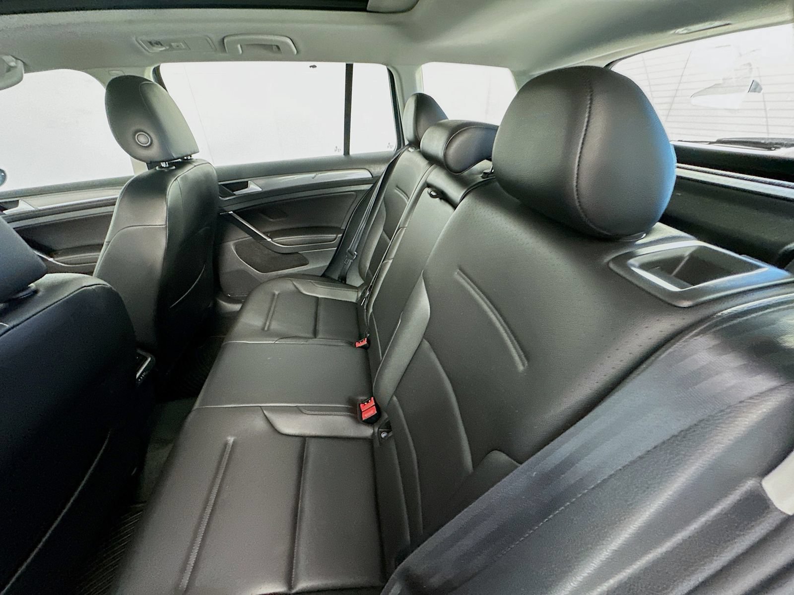Used 2019 Volkswagen Golf Alltrack AWD/4WD image 24