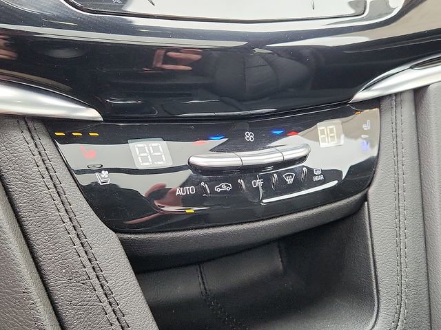 Certified 2025 Cadillac XT6 Sport w/ Platinum Package image 16