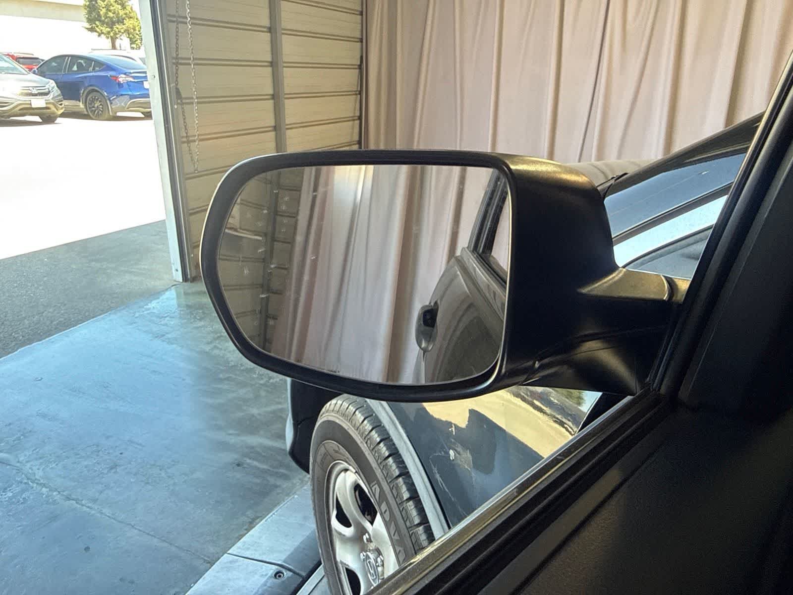 Used 2016 Honda CR-V LX image 17