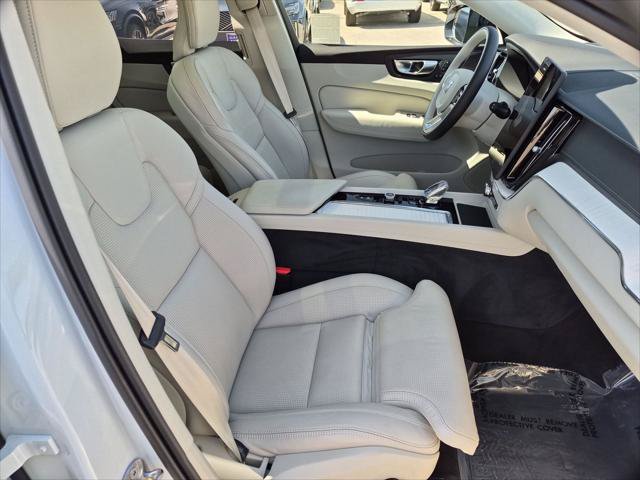 Used 2026 Volvo XC60 T8 Ultra w/ Protection Package Premier AWD/4WD image 27
