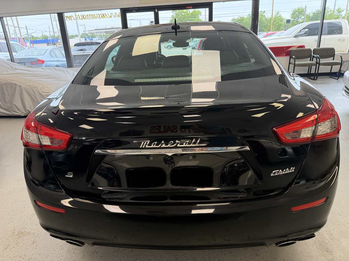 Used 2017 Maserati Ghibli S RWD image 11