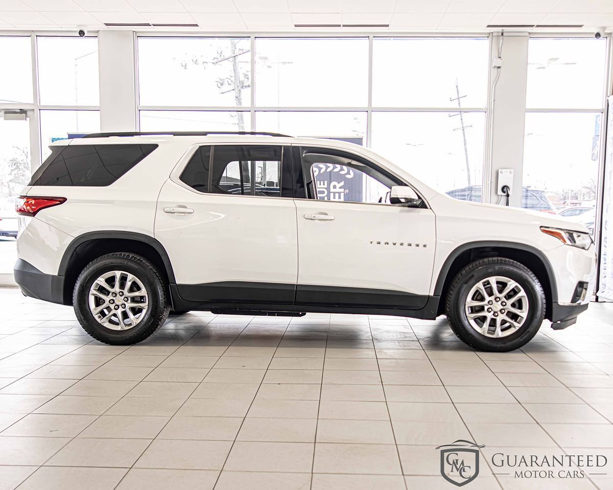 Used 2020 Chevrolet Traverse LT image 9