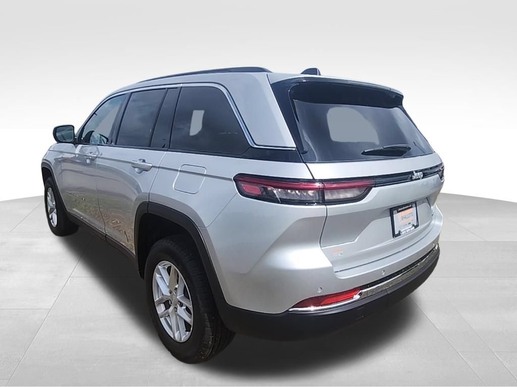 New 2026 Jeep Grand Cherokee Laredo X RWD image 25