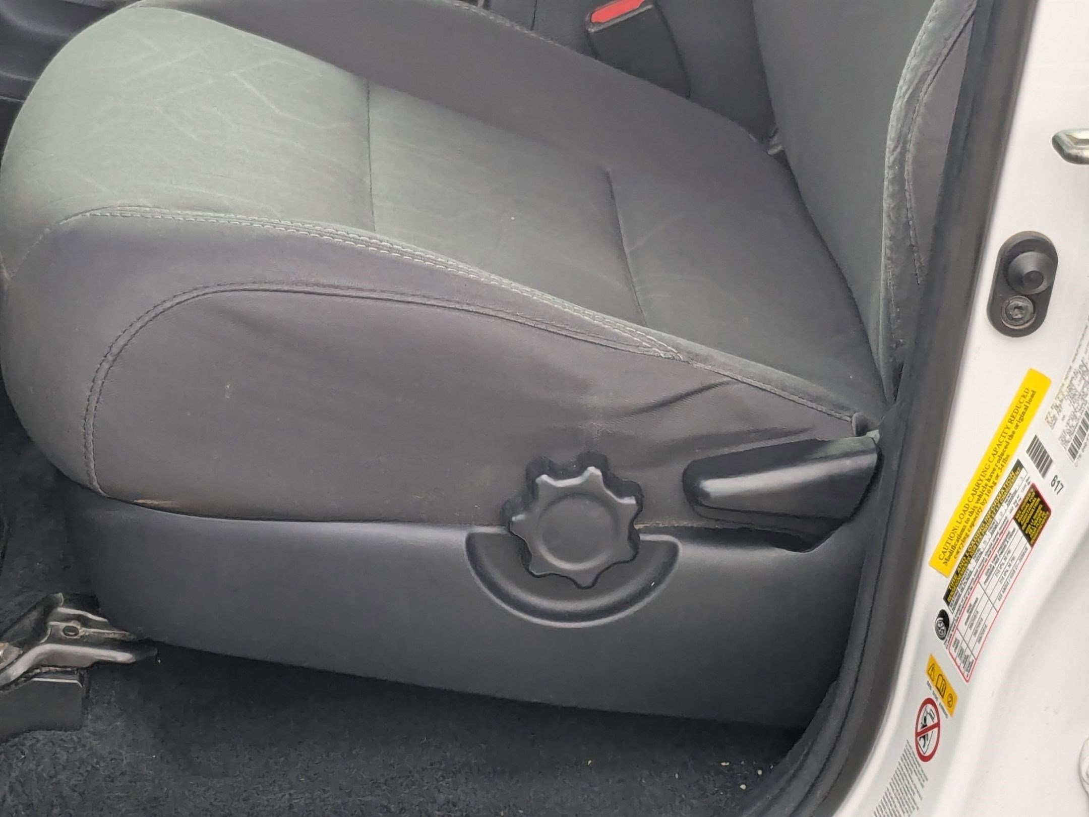 Used 2019 Toyota Tacoma TRD Off-Road image 10