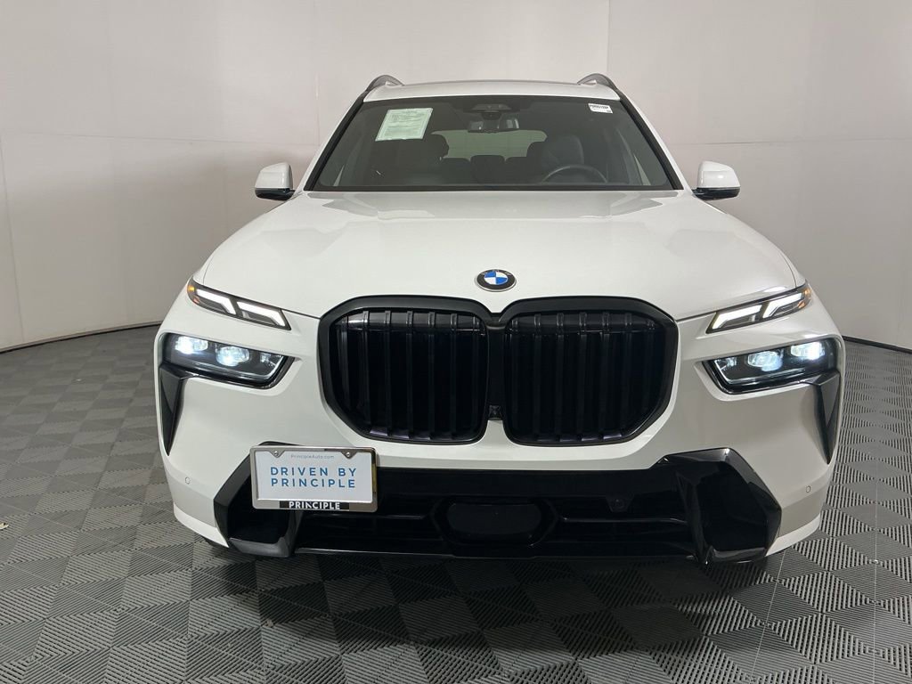Certified 2023 BMW X7 xDrive40i w/ Executive Package image 3