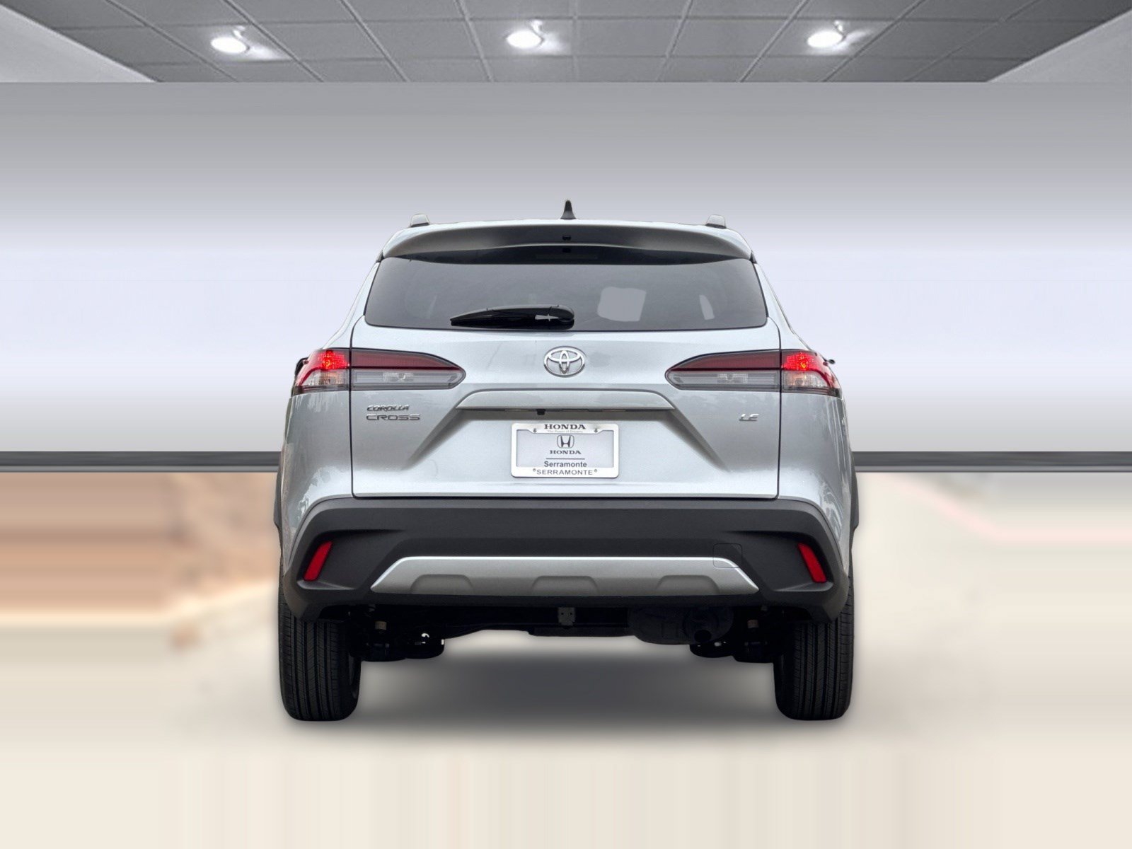 Used 2026 Toyota Corolla Cross LE FWD image 9