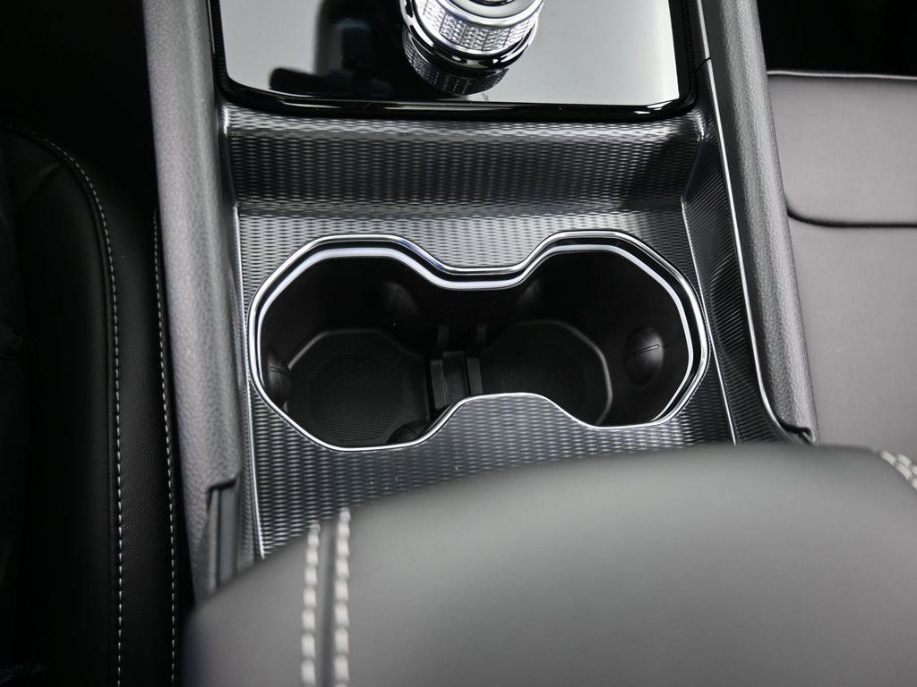 Used 2025 Jeep Grand Cherokee Limited image 23