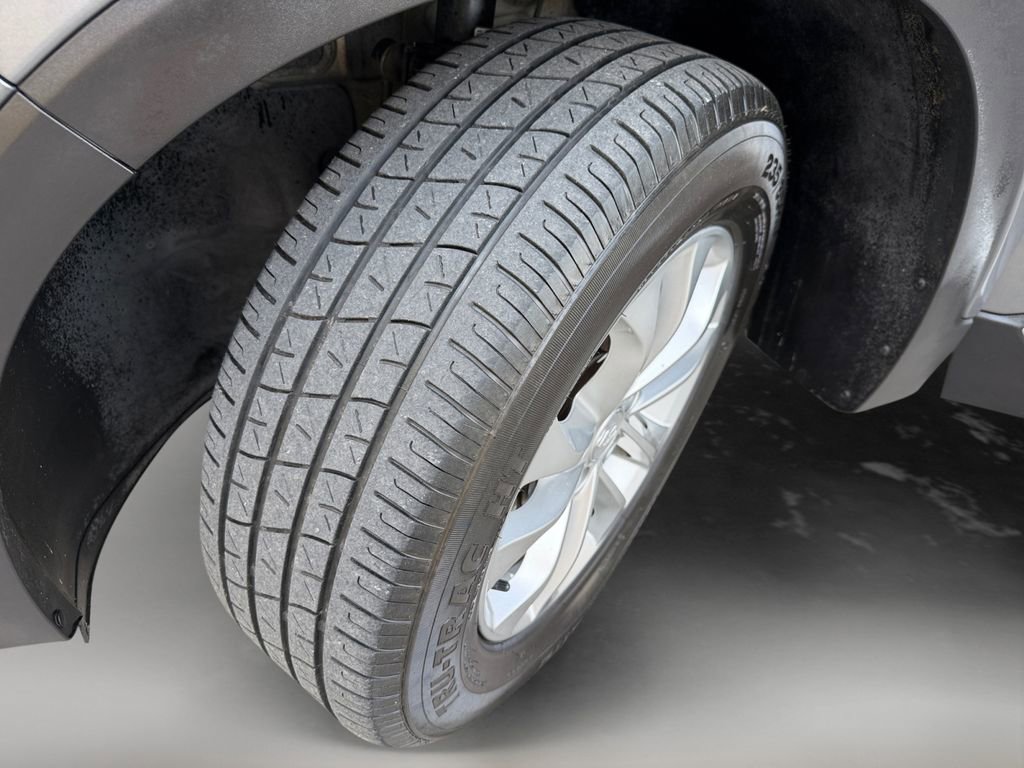 Used 2019 Hyundai Santa Fe SEL image 10