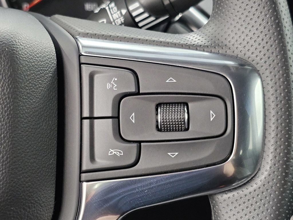 Used 2026 Chevrolet Blazer LT FWD image 32