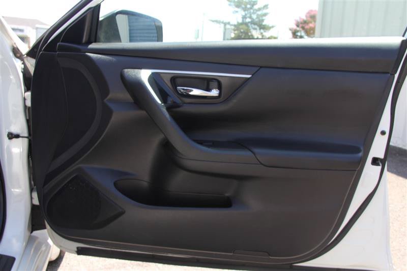 Used 2017 Nissan Altima 2.5 S w/ Power Driver Seat Package FWD image 18
