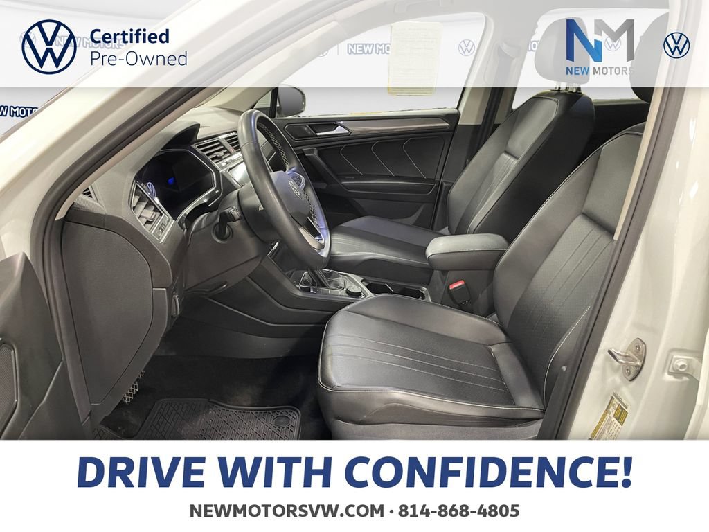Used 2023 Volkswagen Tiguan SE w/ Panoramic Sunroof Package AWD/4WD image 9
