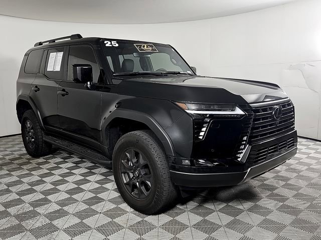 Used 2025 Lexus GX 550 AWD/4WD image 3