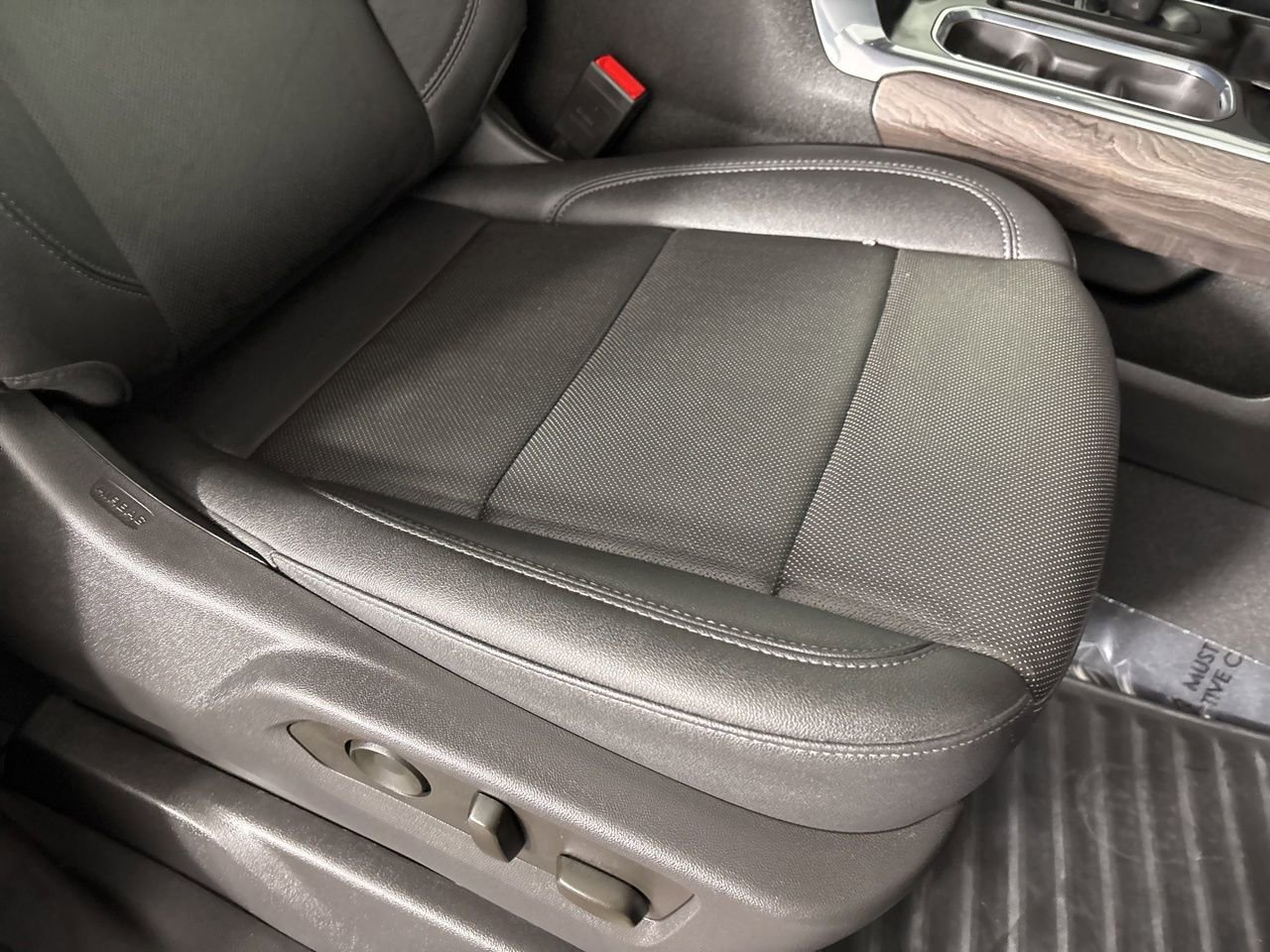 Used 2023 Chevrolet Silverado 1500 LTZ w/ LTZ Premium Package image 31