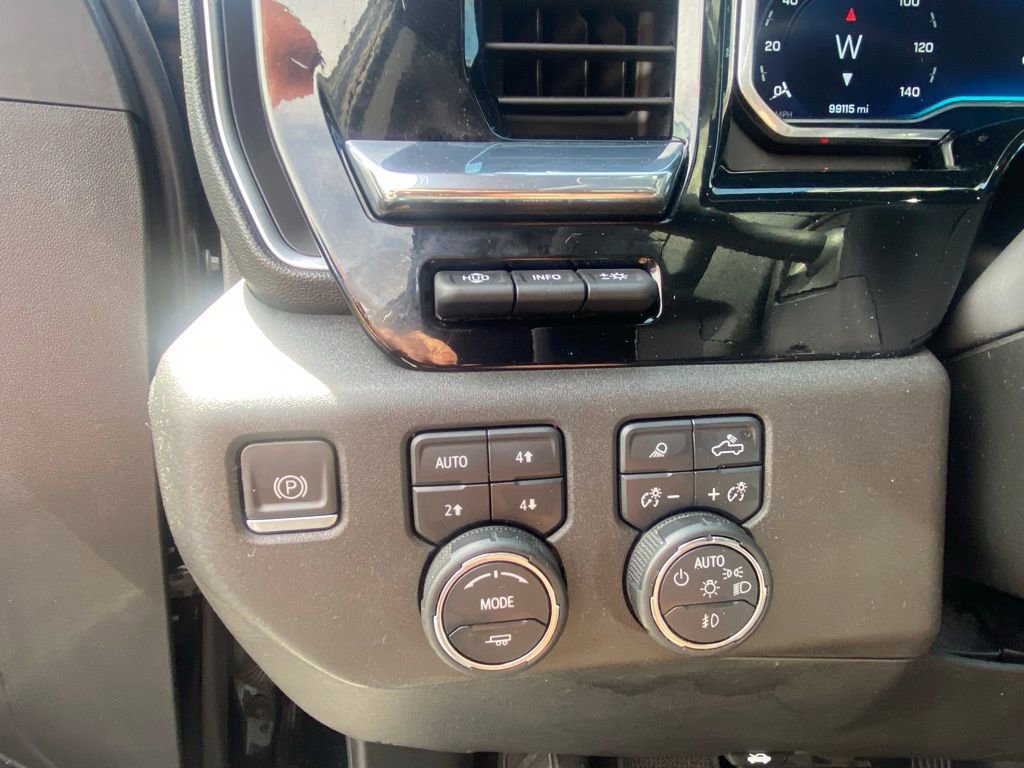 Used 2023 Chevrolet Silverado 1500 High Country AWD/4WD image 12