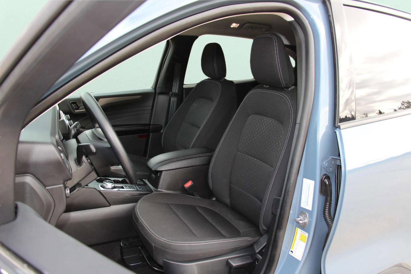 Used 2025 Ford Escape Active image 13