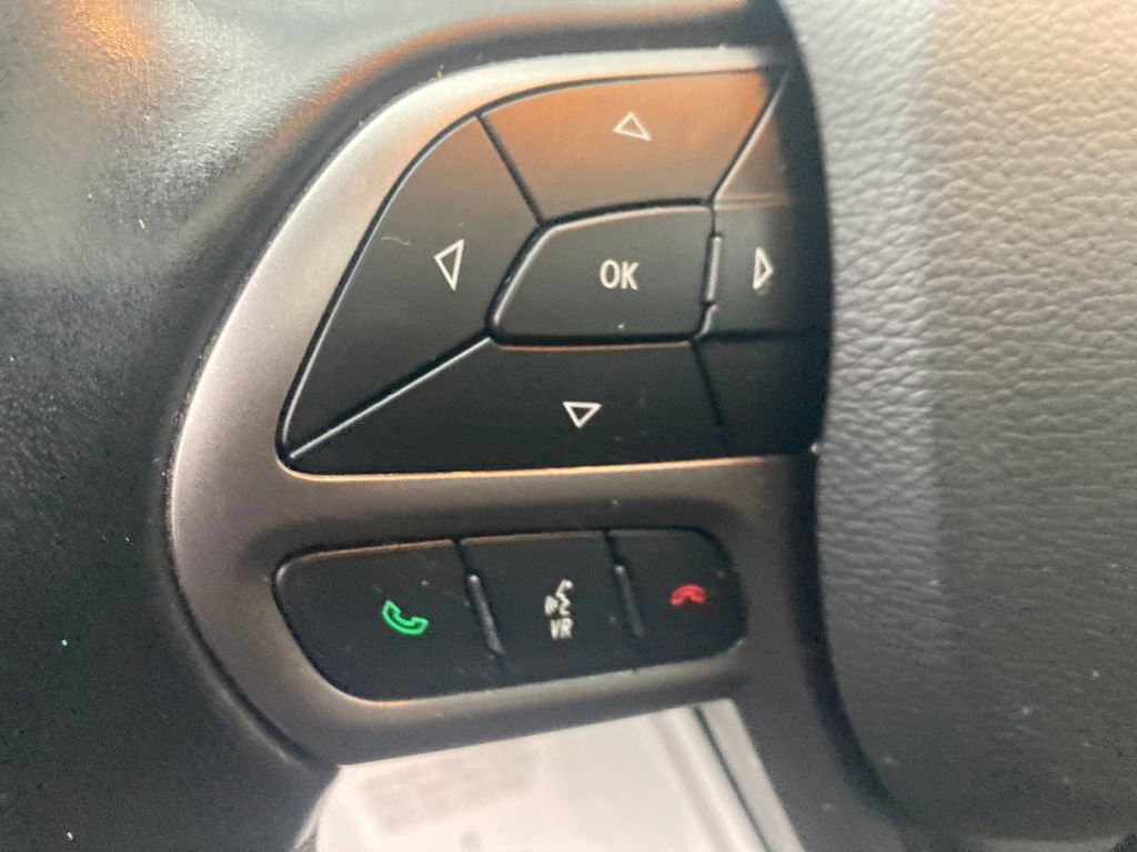 Used 2021 Jeep Cherokee Limited w/ Trailer Tow Group image 36