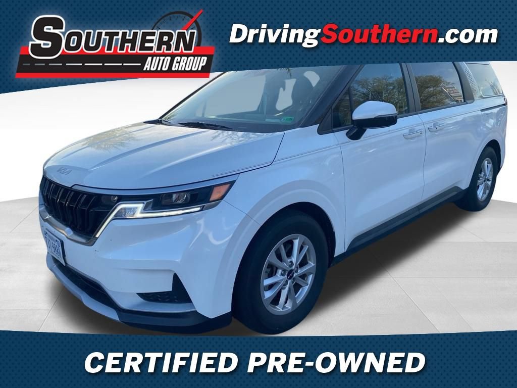 Certified 2024 Kia Carnival LX FWD image 1