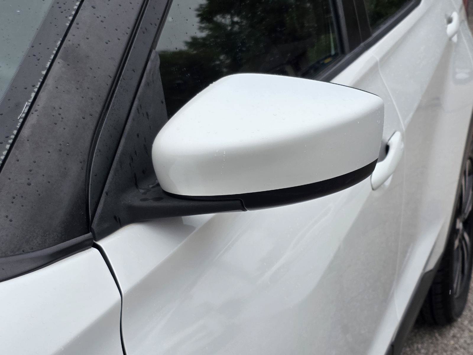 Used 2018 Nissan Kicks SV FWD image 34