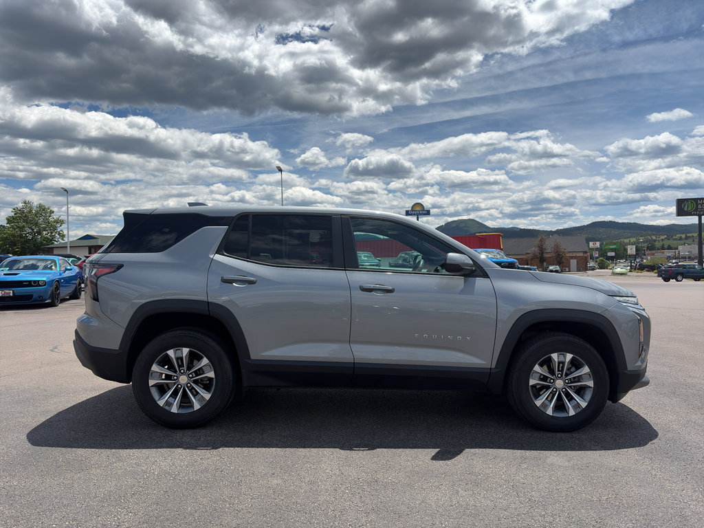 Certified 2025 Chevrolet Equinox LT AWD/4WD image 9