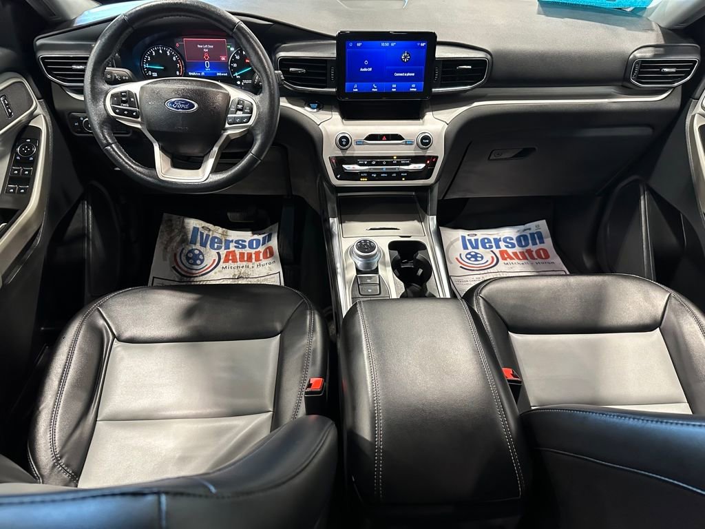 Used 2023 Ford Explorer XLT w/ Equipment Group 202A image 25