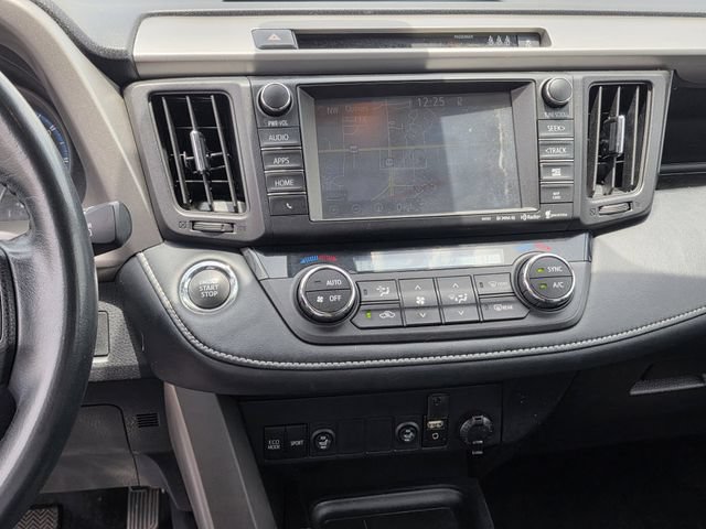 Used 2018 Toyota RAV4 XLE FWD image 9