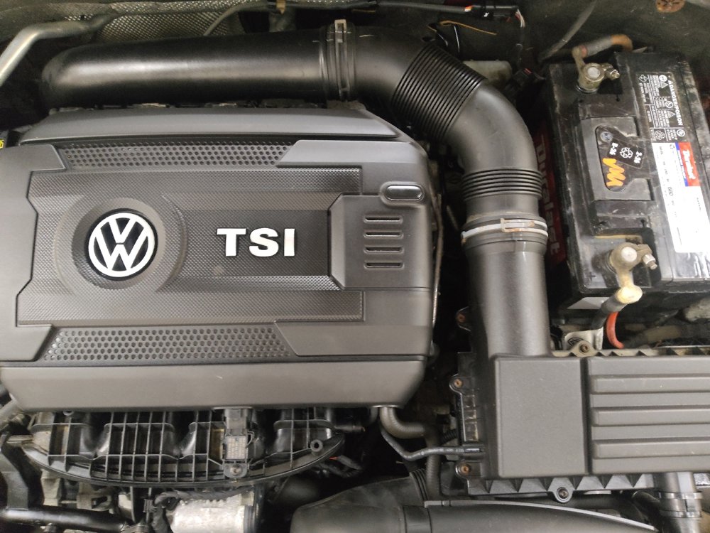 Used 2015 Volkswagen Passat 1.8T SEL Premium image 30