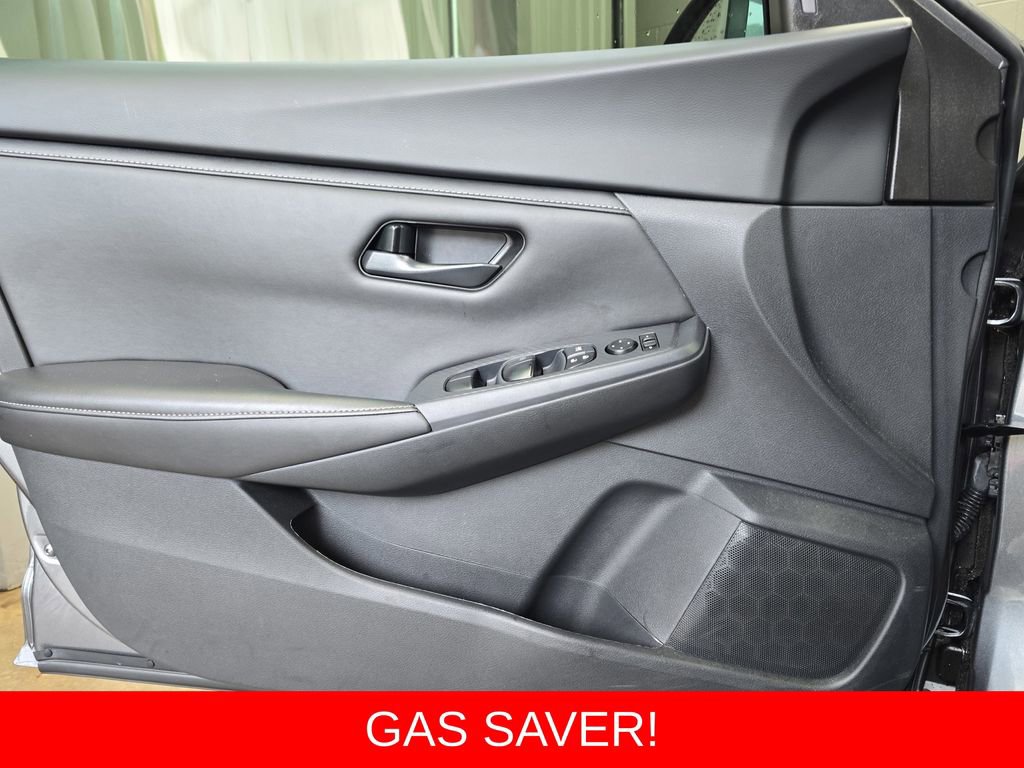 Used 2024 Nissan Sentra S FWD image 27