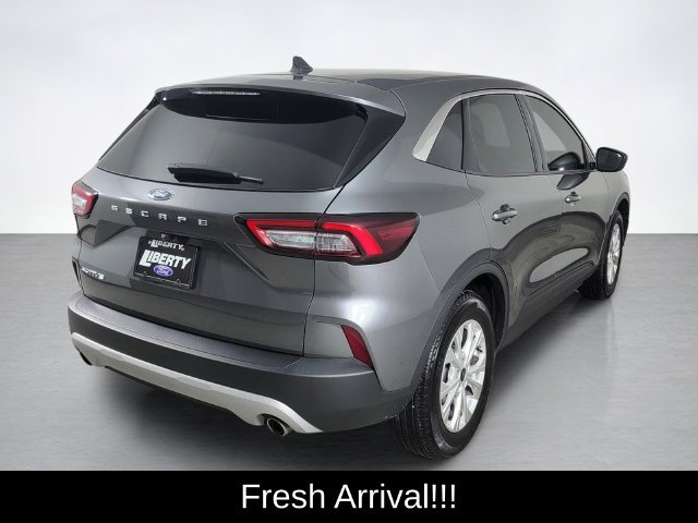 Used 2024 Ford Escape Active w/ Cold Weather Package FWD image 3