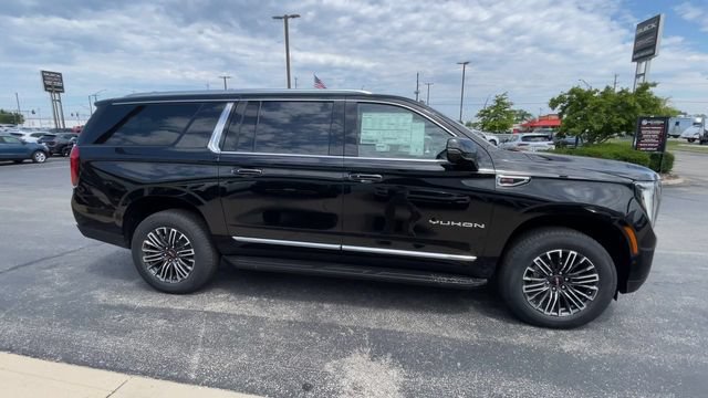 New 2026 GMC Yukon XL Elevation w/ Elevation Premium Package AWD/4WD image 3