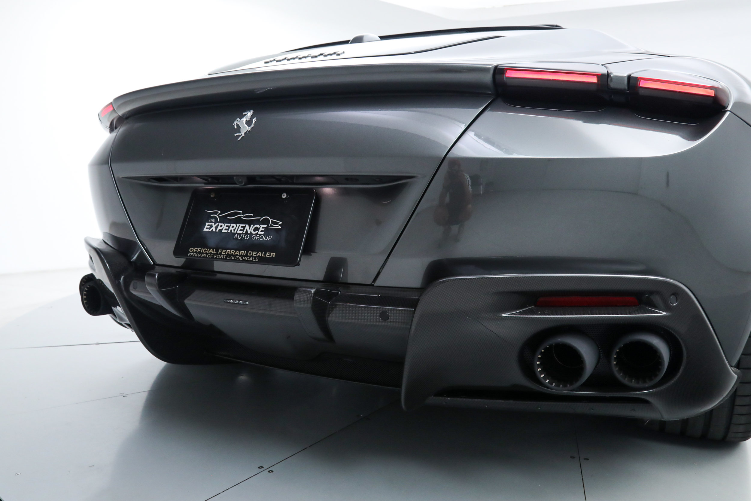 Certified 2025 Ferrari Roma Spider RWD image 18