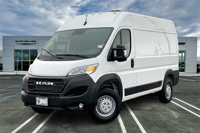 New 2025 RAM ProMaster 2500 w/ Premium Convenience Group