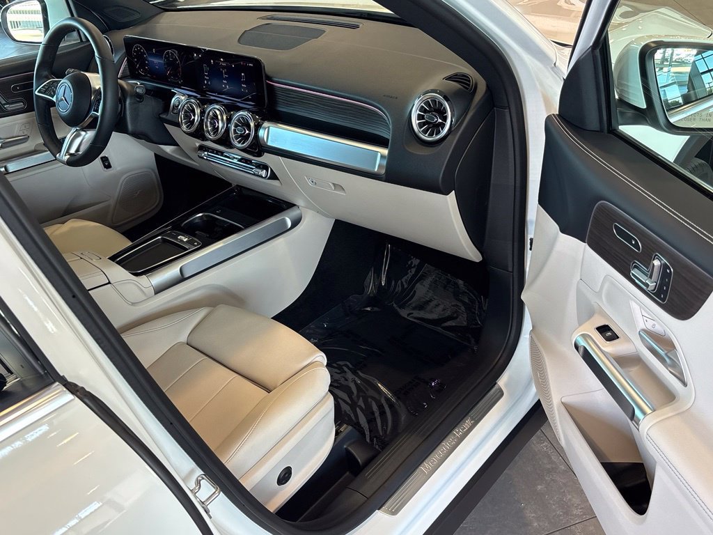 Certified 2026 Mercedes-Benz GLB 250 4MATIC image 33