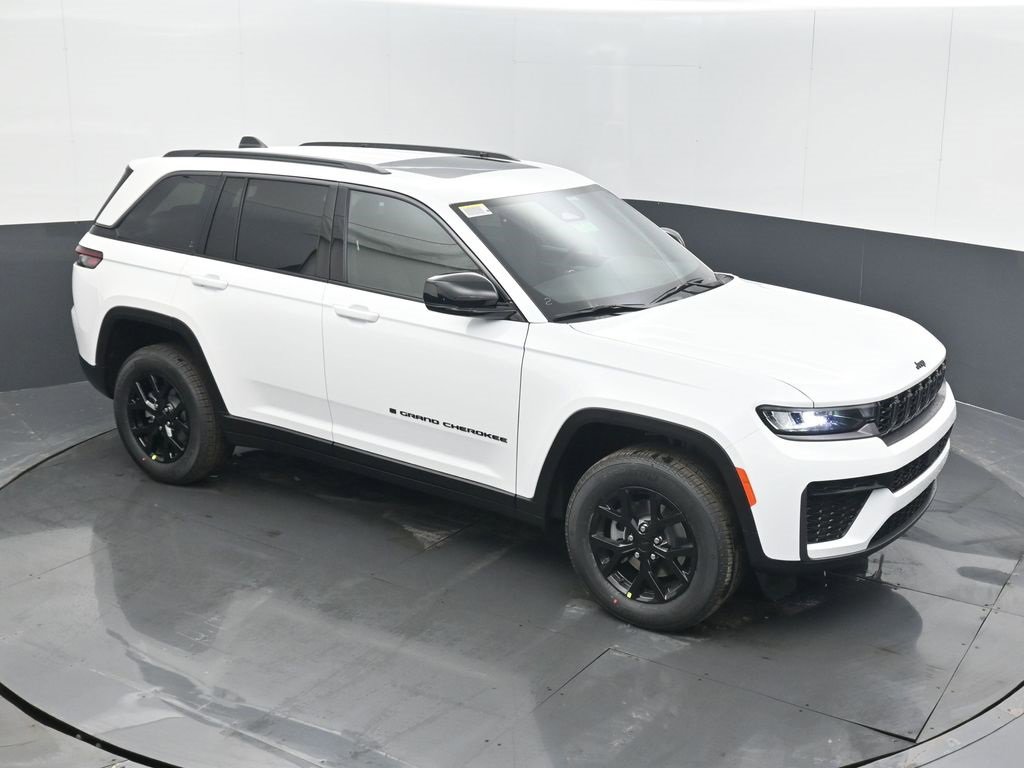 New 2026 Jeep Grand Cherokee Laredo image 34