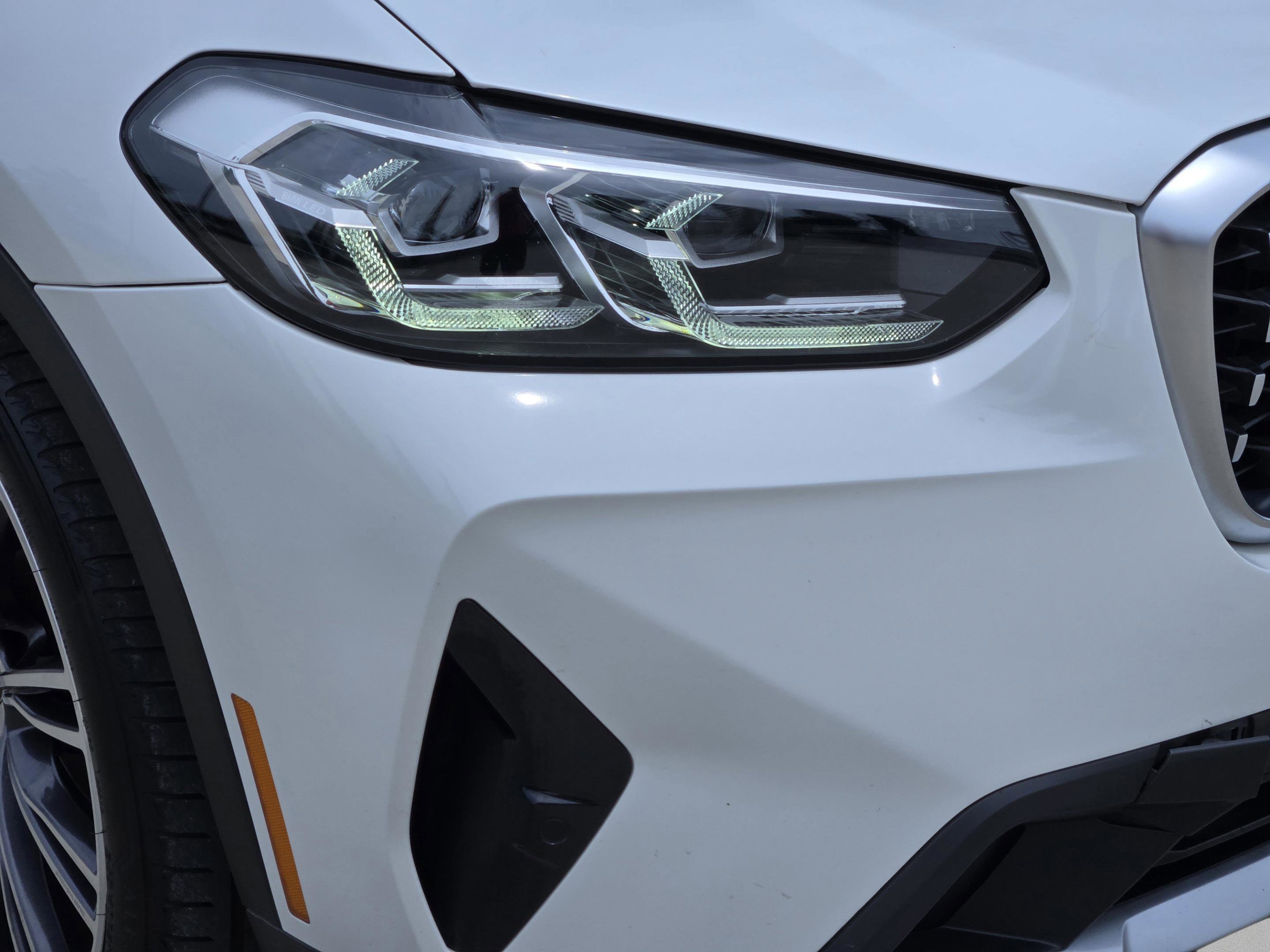 Used 2022 BMW X4 xDrive30i w/ Premium Package 2 AWD/4WD image 35