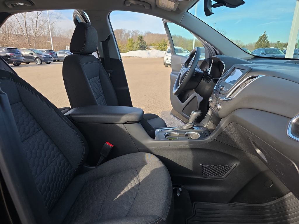 Used 2018 Chevrolet Equinox LT image 10