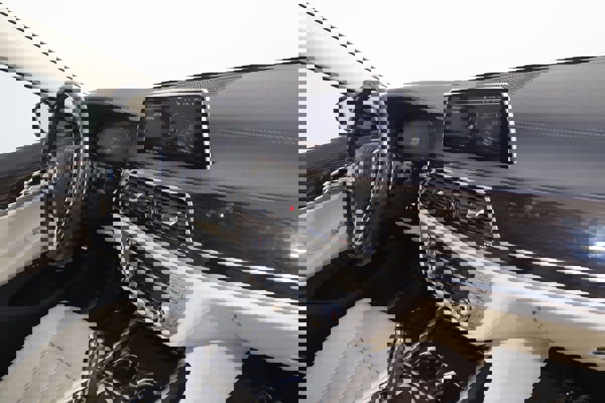 Used 2020 BMW 740i xDrive w/ Cold Weather Package image 50