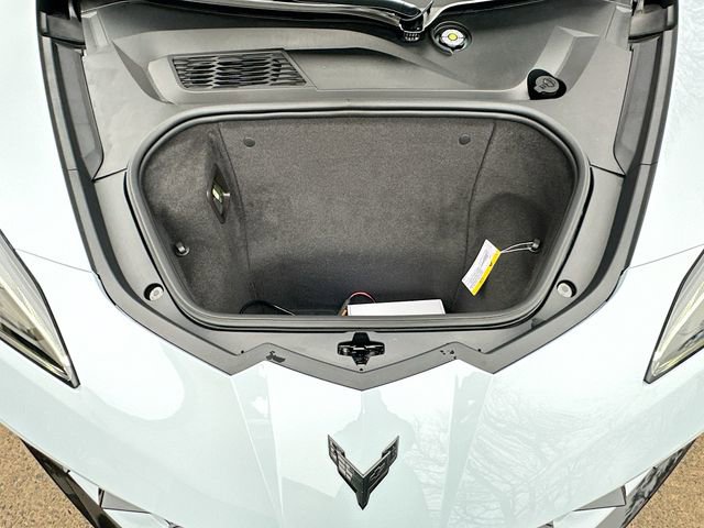 Used 2023 Chevrolet Corvette Stingray Coupe w/ Z51 Performance Package image 21