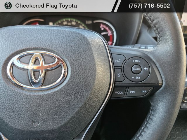 Used 2023 Toyota RAV4 XLE Premium image 15