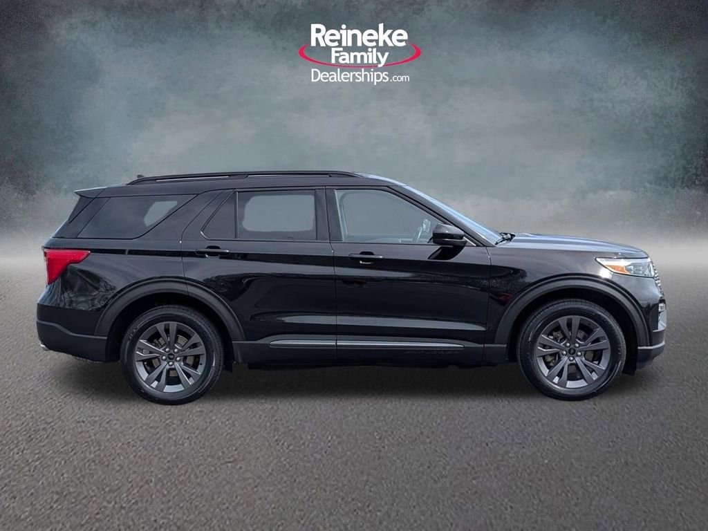 Used 2023 Ford Explorer XLT w/ Equipment Group 202A AWD/4WD image 4
