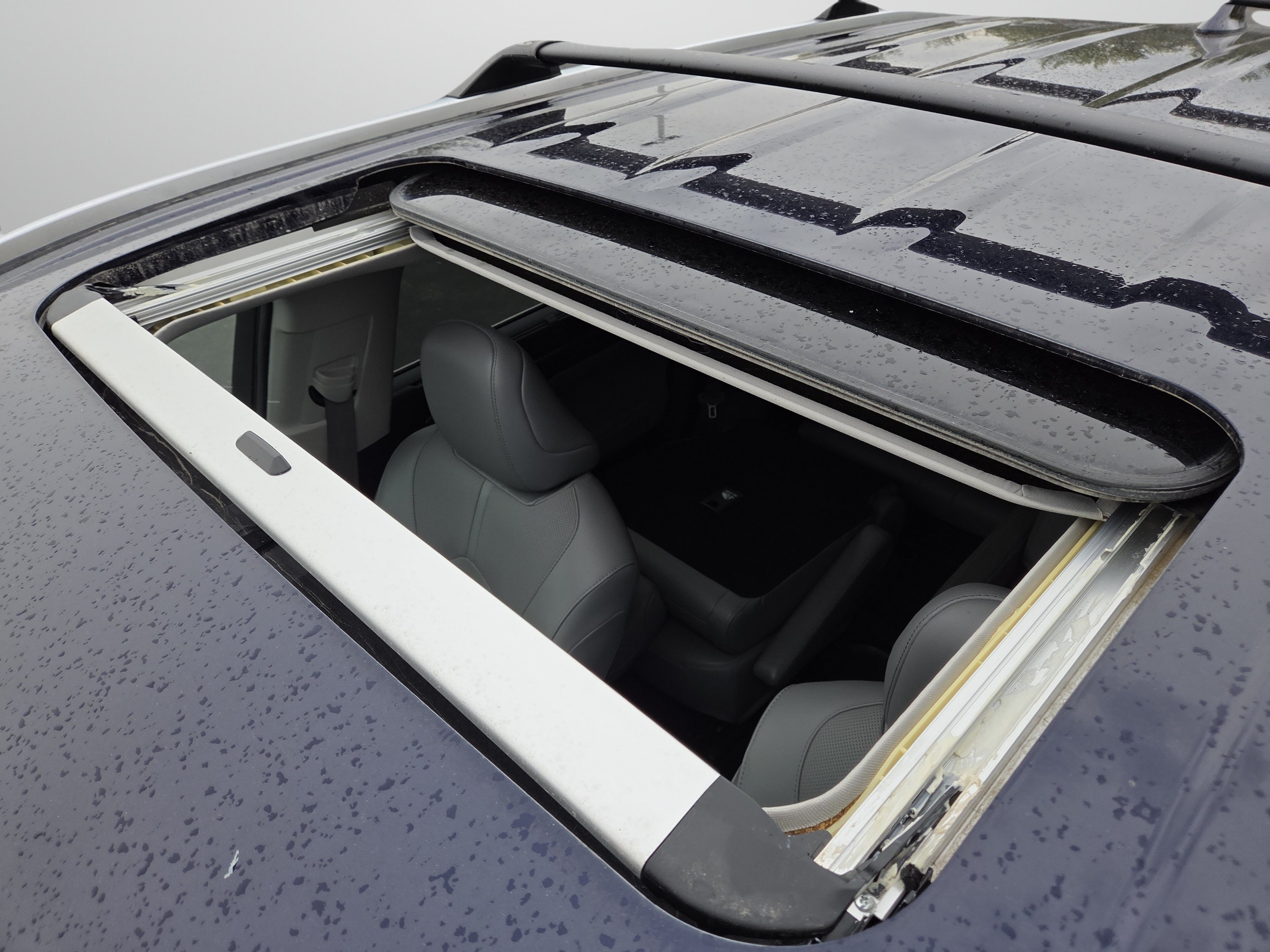 Used 2024 Toyota Highlander Limited AWD/4WD image 8