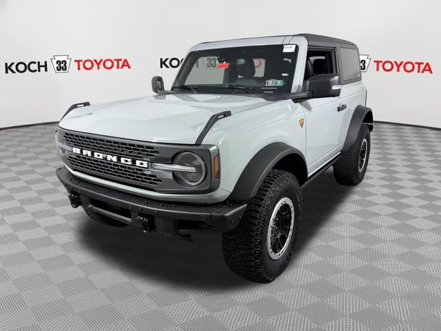 Used 2023 Ford Bronco Badlands w/ Sasquatch Package AWD/4WD image 3
