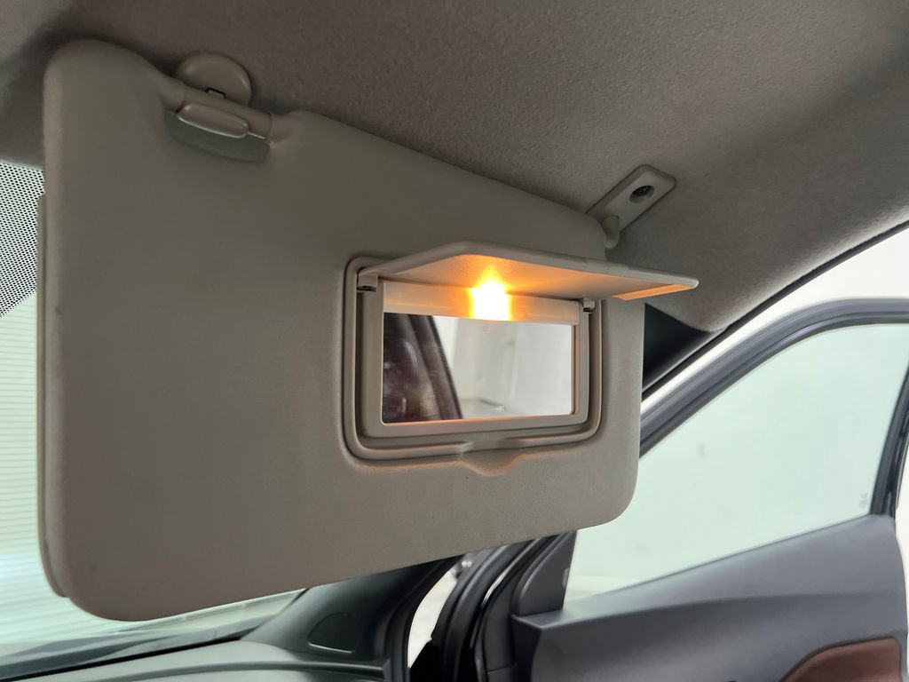 Used 2024 Nissan Kicks SR FWD image 57