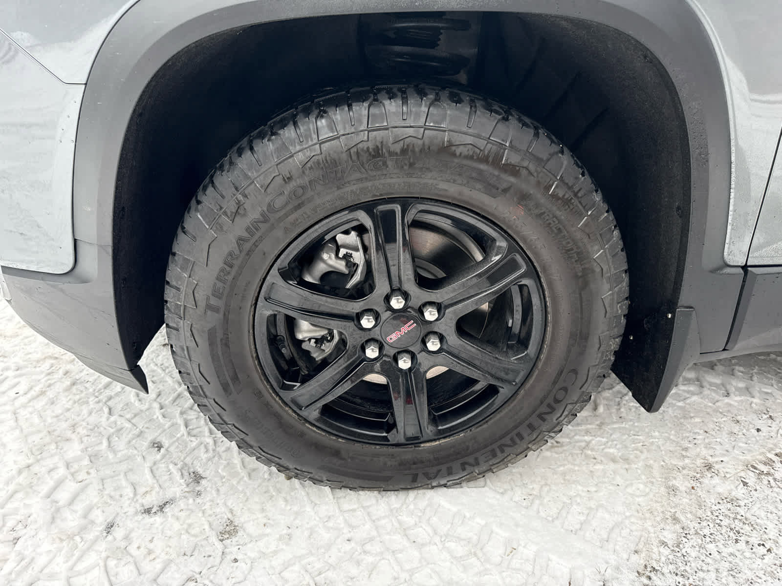 Used 2022 GMC Acadia AT4 w/ Technology Package image 3