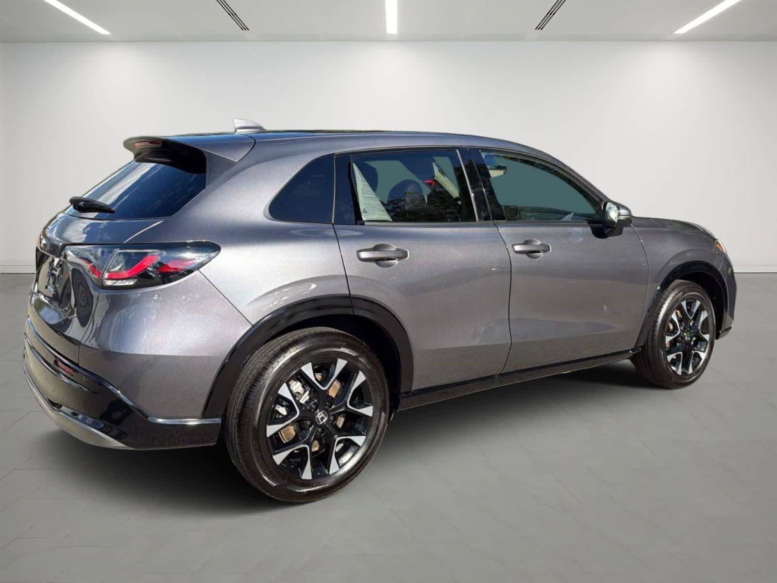 Used 2026 Honda HR-V EX-L image 4